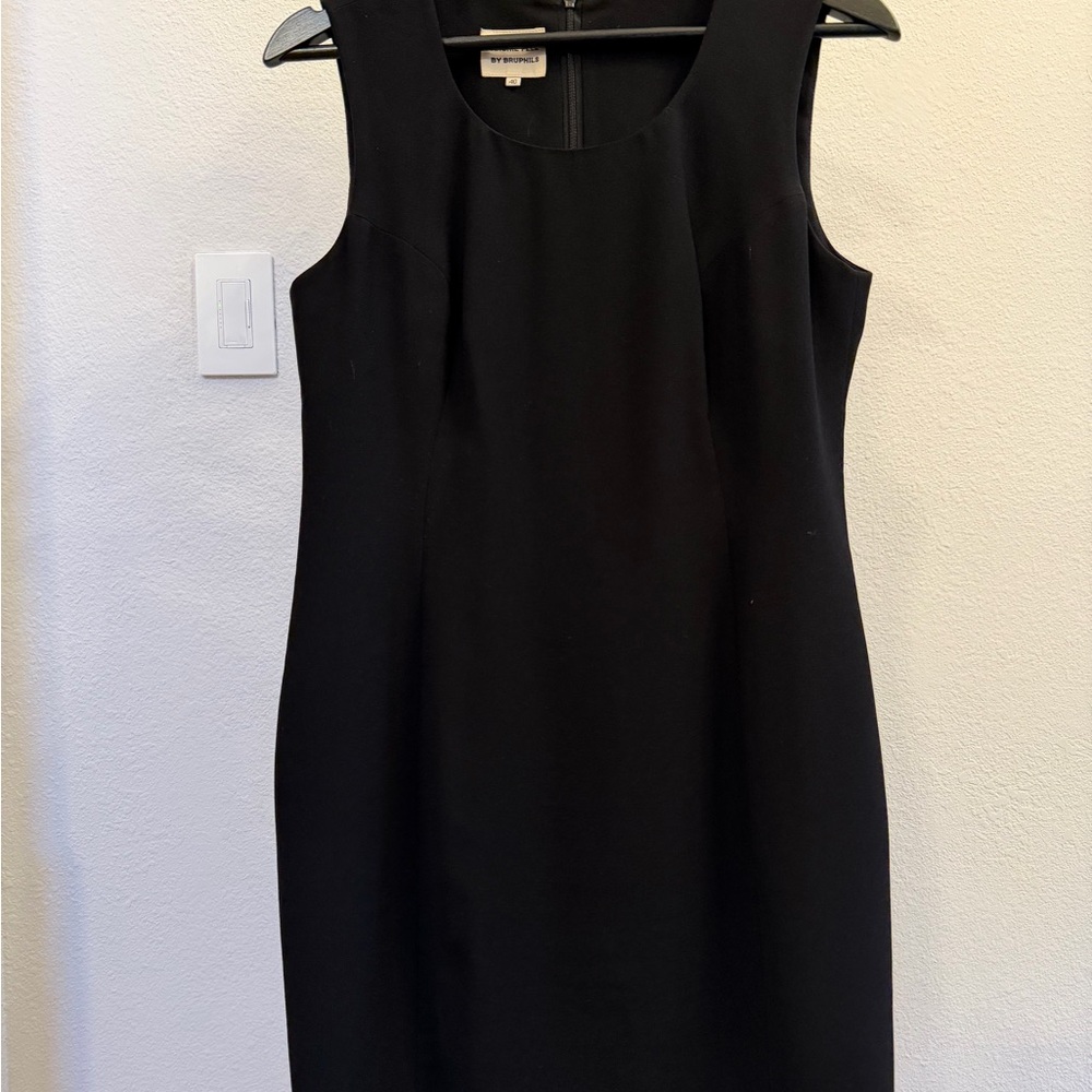 Elegant Black Sleeveless Dress perfect LBD